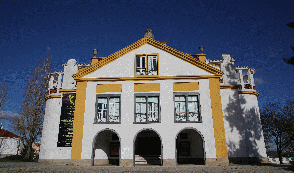 Cineteatro Curvo Semedo